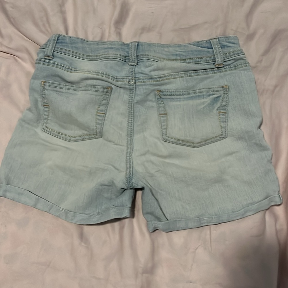 Girl’s jean shorts - Picture 5 of 5